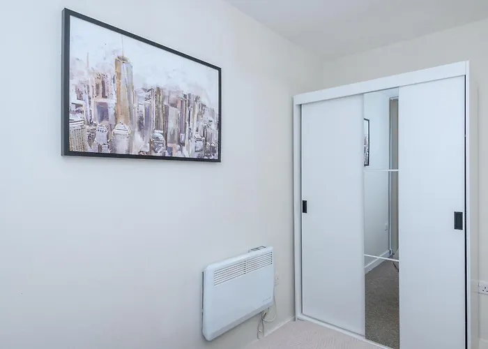 Apartman Couple's Escape With Balcony-heart Of Centre - Pass The Keys *