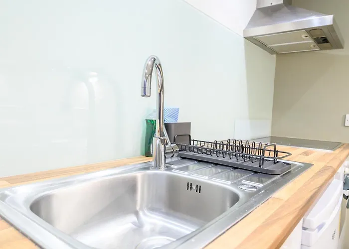 Apartman Couple's Escape With Balcony-heart Of Centre - Pass The Keys Leeds