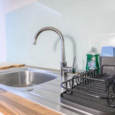 Apartman Couple's Escape With Balcony-heart Of Centre - Pass The Keys Leeds